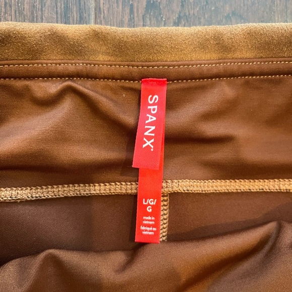 Spanx Faux Suede Pants - Picture 3 of 8